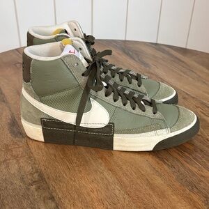 Nike Blazer Olive and Cream High-Top Sneakers SZ 10